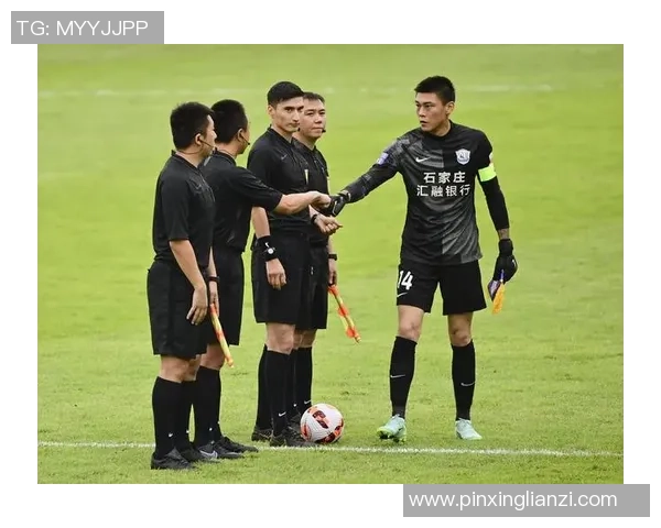 赛后分析：深圳足球队与上海足球队的速度对决全景回顾