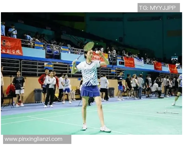 陈娜独家分享羽毛球技巧与心得助你提升竞技水平与乐趣 陈娜独家分享羽毛球技巧与心得助你提升竞技水平与乐趣