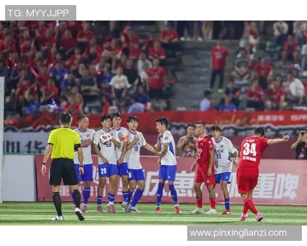 重庆足球队在最新状态排行榜中荣登第八名展现强劲实力与潜力