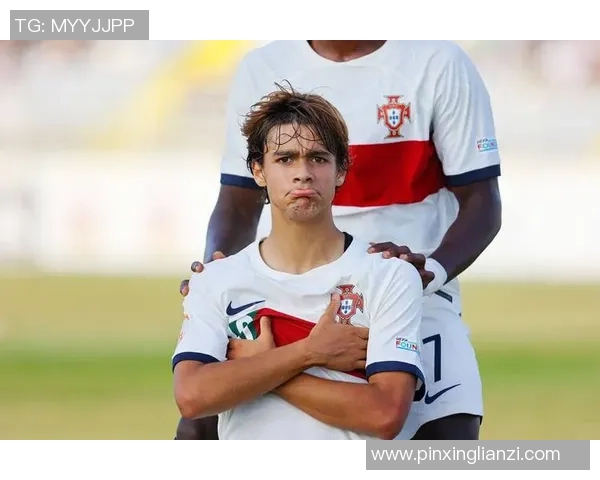 足球明星的名字与生日揭秘让我们一起了解他们的成长历程与辉煌时刻